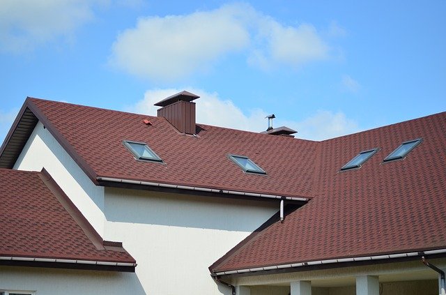 Nepodceňujte výber strešnej krytiny